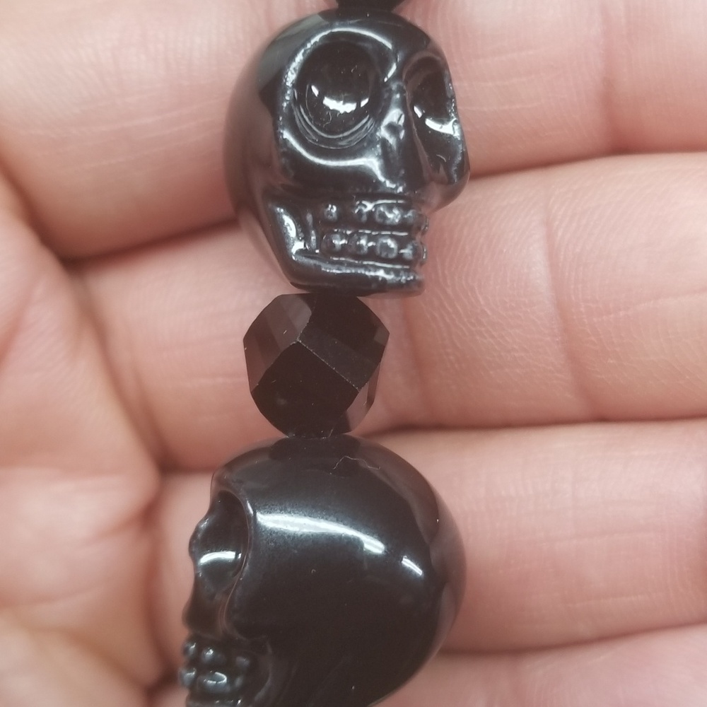 Skull bead charm bracelets black